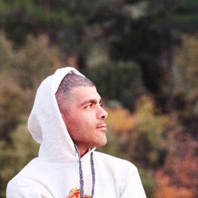 Portrait of Neo Emami, founder of Venti Eighty AI
